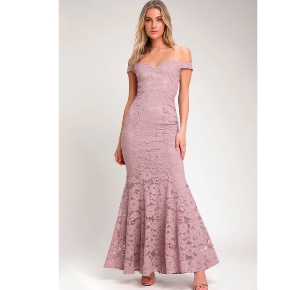 Lulus Formal pink/purple lace dress 👗